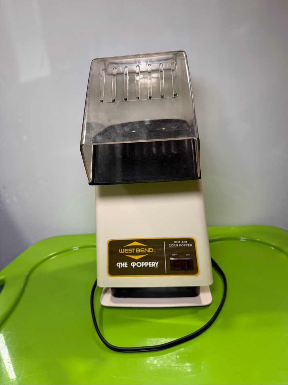 Vintage West Bend The Poppery Hot Air Popcorn Popper 1500W WORKS